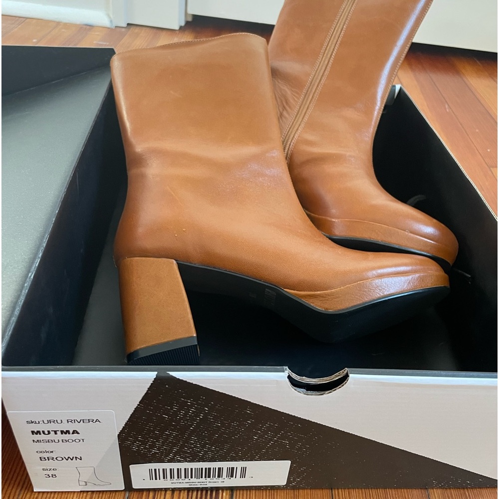 Brand new Mutma leather boots size 38